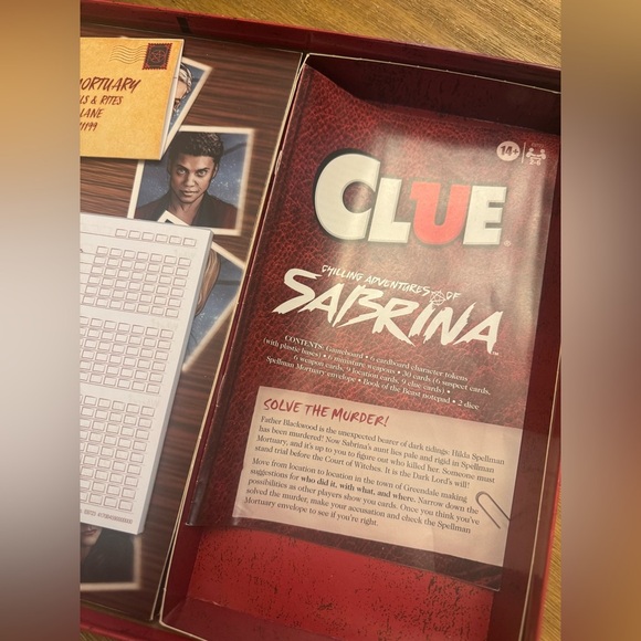 Clue Chilling Adventures of Sabrina Edition Board Game - Picture 3 of 9